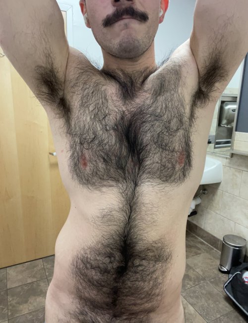 hairy-fairies12:  papillon52:  Such Manly Sexiness   This beautiful