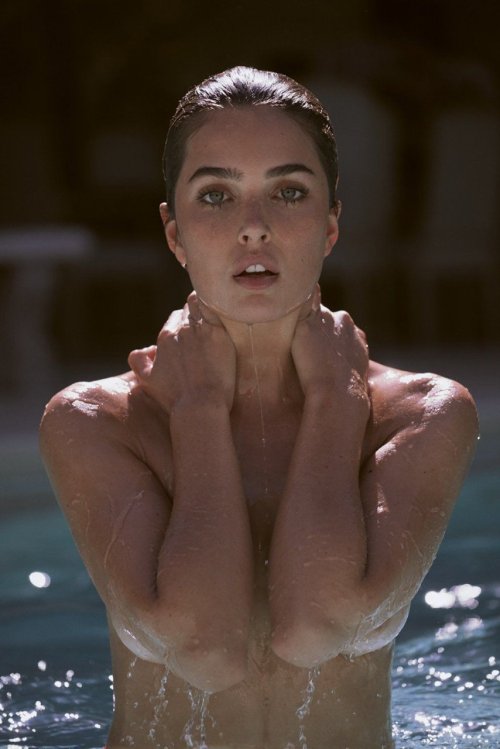 adreamofnsfw:  Jessica wall