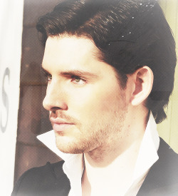 uhwhatson-deactivated20150910:  3/10 pictures of Mr Colin Morgan