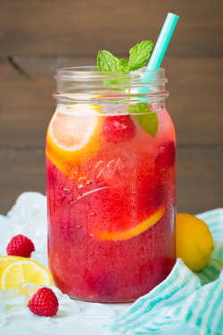 do-not-touch-my-food:  Sparkling Raspberry Lemonade