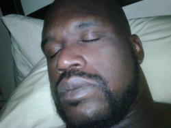 the-replacements:  speakonia: this pic of shaq is quite unnerving