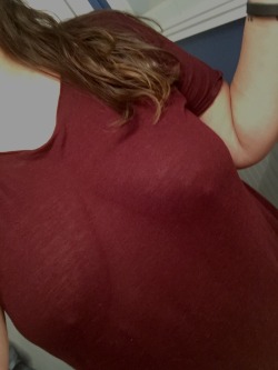 myfathairypussy:  A bit see-through today. Caught the bagger