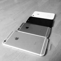 sunnylooksgoodwithanypairings:  my four iphones 😁 from 2011