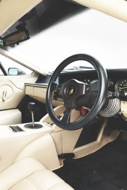 fullthrottleauto:    Lamborghini Countach LP5000 S Quattrovalvole