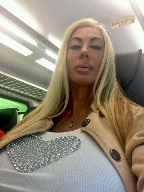 biggestplasticboobs:  The Biggest Boobs!  I’d have her lips around my dick so fast.