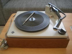 hpvinyl:  german turntable, telefunken 