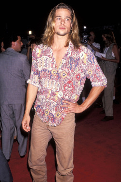 brimalandro:  Actual 90s babe, Brad Pitt   still a babe