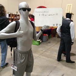 stop-hammerkind:  SOMEONE WAS DRESSES AS ANON, BLESS THEM. #katsucon