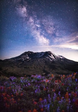 expressions-of-nature:  Milky way over Mt. Saint Helens, by Sean