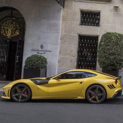 el-porto:  🔸F12🔸#exotic #richkids #rollsroyce #yacht #paris