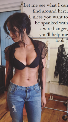 beautiful-when-she-s-angry:  Padma Lakshmi