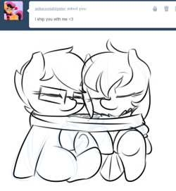 asksweetstar:  Scootahipster and Sweet Star  Dawww :3