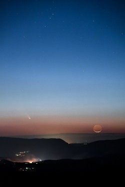 nm-gayguy:  wonderous-world:  Mountain Lake, Virginia, United