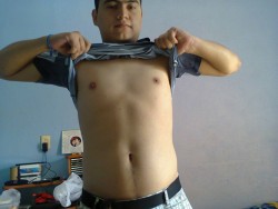 gusgameaholic:  Tummy Tuesday,  I think I left my tummy at home