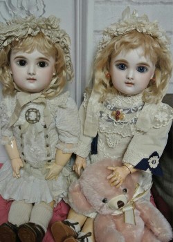dollscemetery:  French Eden Bebe Dolls 