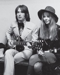 groupiesoutrageously:  Eric Clapton and Charlotte Martin