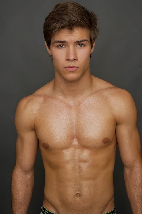 twinkbulge:  theadriana123-deactivated202006:  CONNOR MENENDEZ