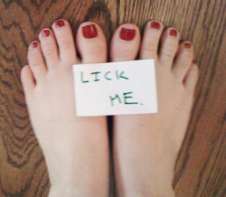sexy-bare-feet:  Red toes and an order I wouldn’t mind following.