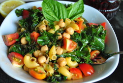 vegan-yums:  Moroccan Inspired Vegan Gluten-Free Pasta Salad