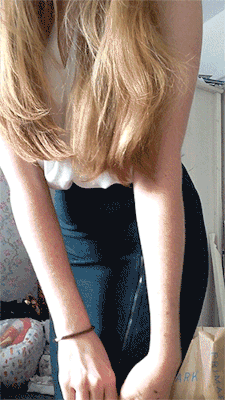 owlberta:  the issue with this skirt…   issue I see no issue