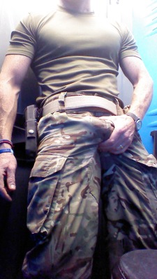 jdokiecowboy:  militarymencollection:  military men collection