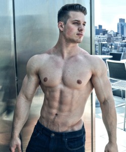 nickologist:  Nick Sandell 