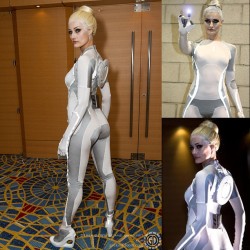 7cosplay:  Siren Gem of Tron Legacy. (3)