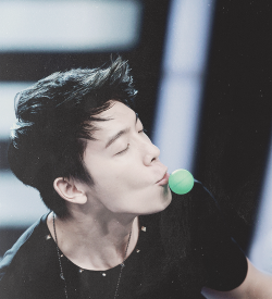 superjunorloverfan:  Lee DongHae 이동해 | via Tumblr op We