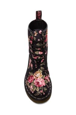 wantering-blog:  Battle Florals        Dr. Martens Floral Print