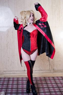 pigeonfoo:  Harley Quinn inspired outfit shot by BentPic5.
