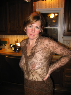 preferablyreal:  Mature hotwife Preferably RealÂ - Real Amateurs,