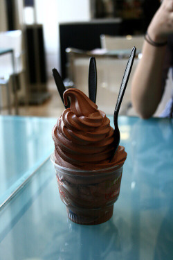 chocolatefoood:  froyo request 