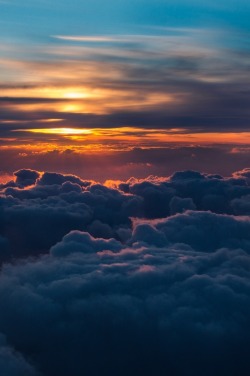 wavemotions:Sea of the Cloud by Vera Lin