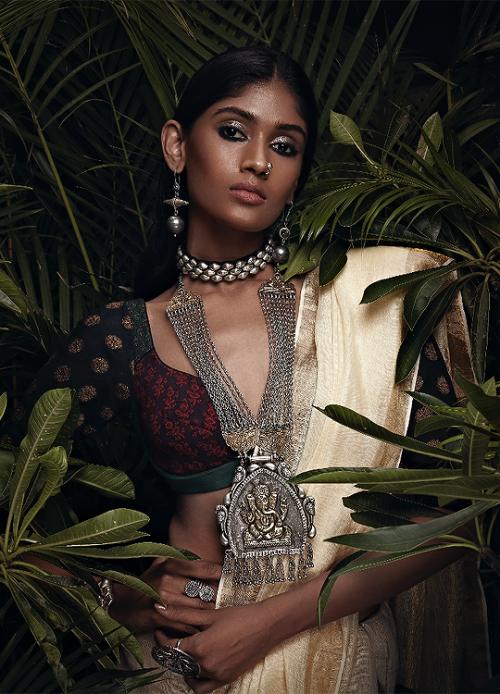 sexyshalini:  sabyaasachi:  Varsha Gopal photographed by Omkar Chitnis  Even though I don’t think I could personally pull off wearing it, I do love this jewelry!