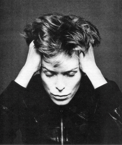 asylum-art:  The Outtakes of David Bowieâ€™s Iconic â€œHeroesâ€ Album Cover Shoot These outtakes from the photo session that yielded the Heroes cover, shot by Japanese photographer and designer Masayoshi Sukita in 1977. Â  David Bowie photographed by