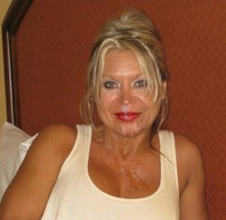 milfs-matures-other-dirty-shit:  I would have cum in her pussy!