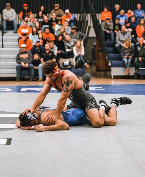 wrestlingisbest:  Oklahoma State vs Air Force