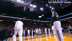 gwyn-bleidd:  LeBron’s pre-game dunks before they face the