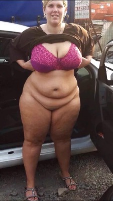 sexybbwsingles:  Absolutely beautiful.