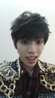 7isinfinite:  Why is it so impossible to not like Dongwoo?