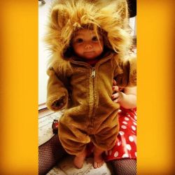 Baby lion. #thatface #eeeee