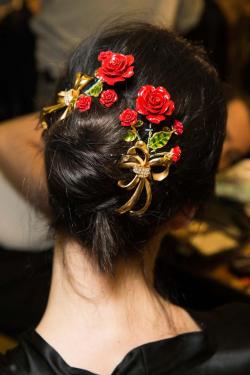 mulberry-cookies:  Backstage @ Dolce & Gabbana Fall/Winter