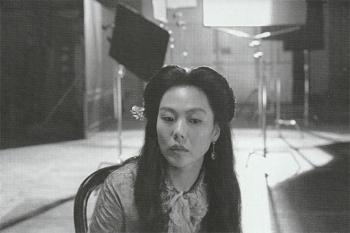 shesnake:  Kim Min-hee on the set of The Handmaiden (2016) dir.