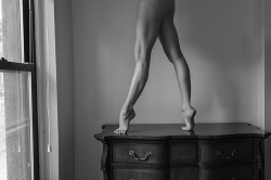 nevver:Night stand