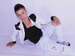 Live Gay Latin Webcams Performer Allen Rake