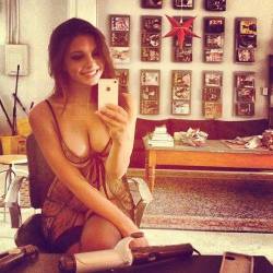 onlyselfies:  Oh you girls in the mirror, take a look this way.