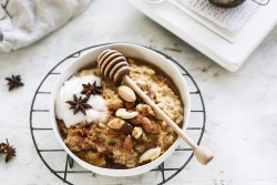 everythingwithwasabi:  Chai Spiced Maple Porridge 