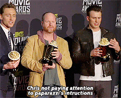 almaindomita:  How not to love Chris? hahahahahahaha  Chris being