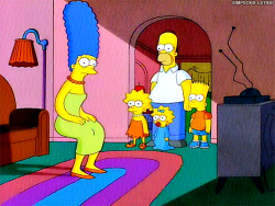 simpsons-latino:  Mas Simpsons aqui 