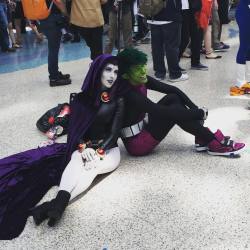 korilakkitty:  I AM IN LOVE WITH THIS RAVEN AND BEAST BOY COSPLAY